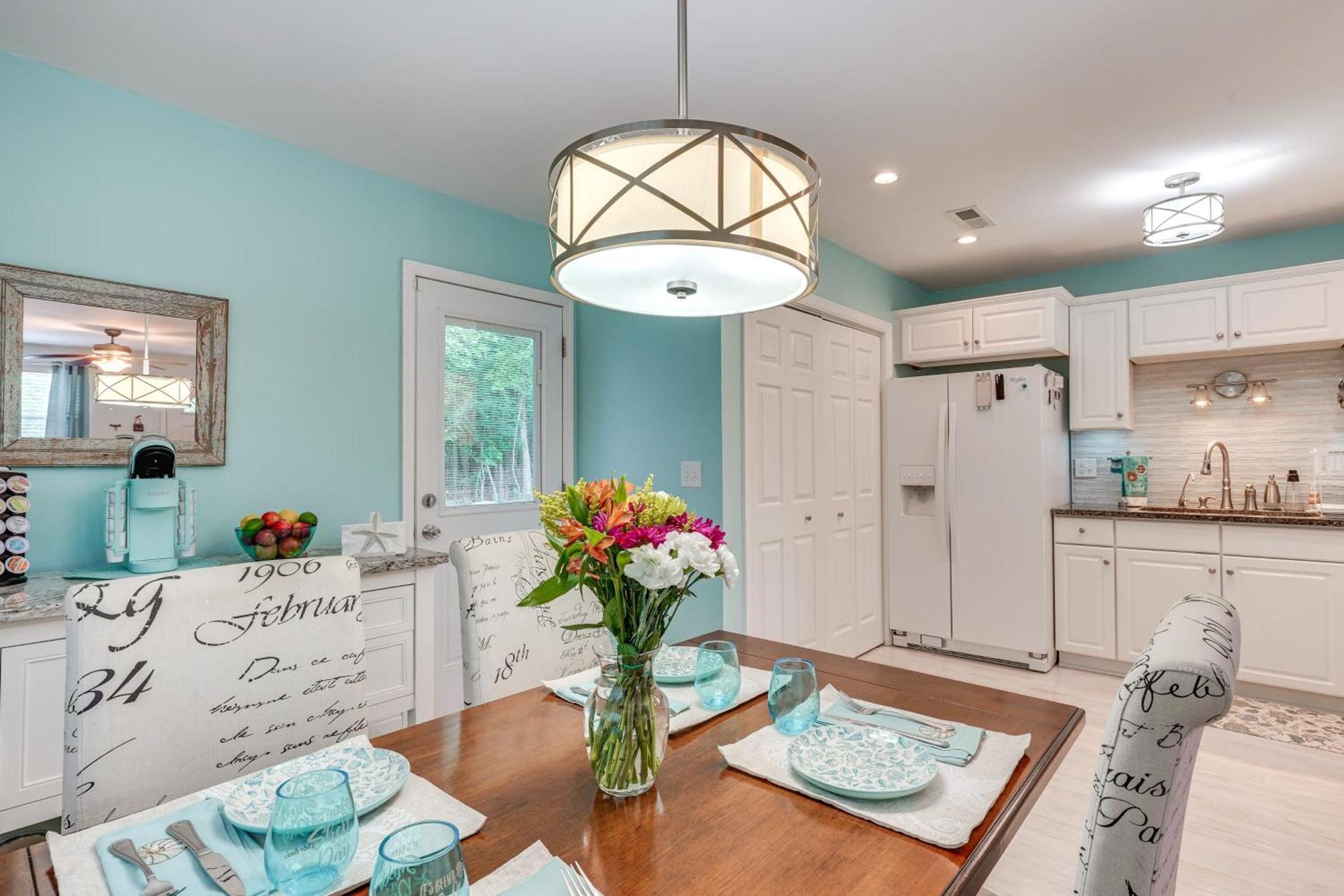 Cozy Goose Creek Escape With Patio And Grill Villa ภายนอก รูปภาพ
