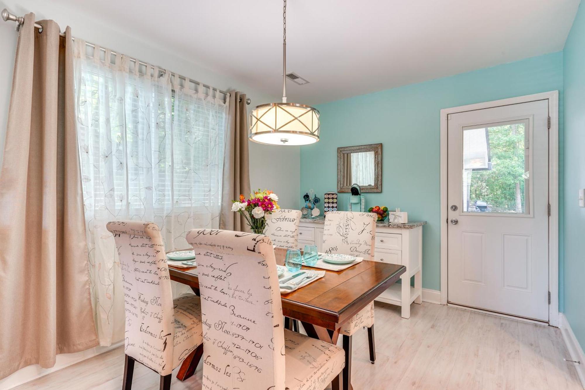 Cozy Goose Creek Escape With Patio And Grill Villa ภายนอก รูปภาพ